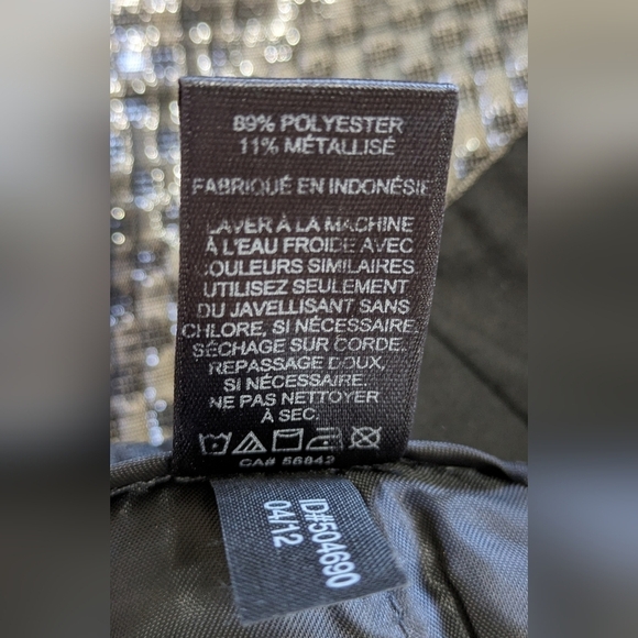 EXPRESS Silver Metallic Business Booty Shorts! Size 00 - Picture 9 of 9